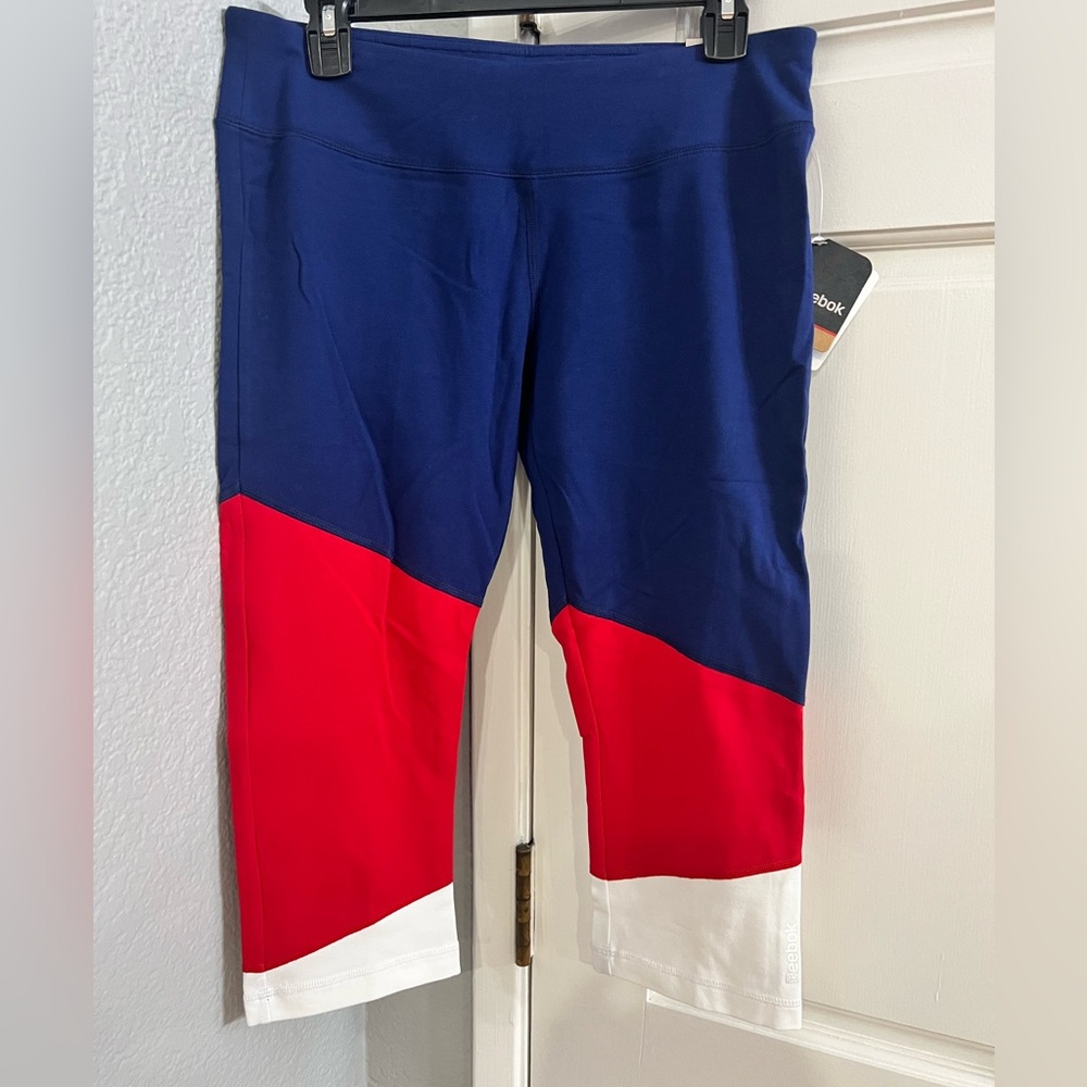 Reebok NWT patriotic crop active leggings